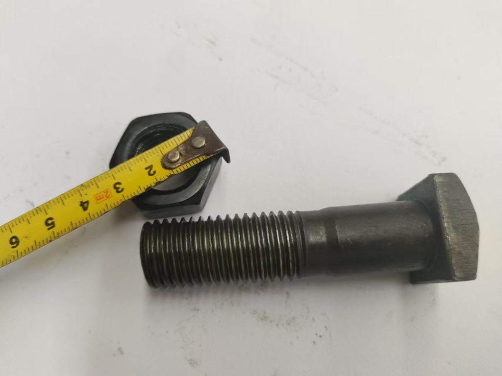 Crane screws for loaders