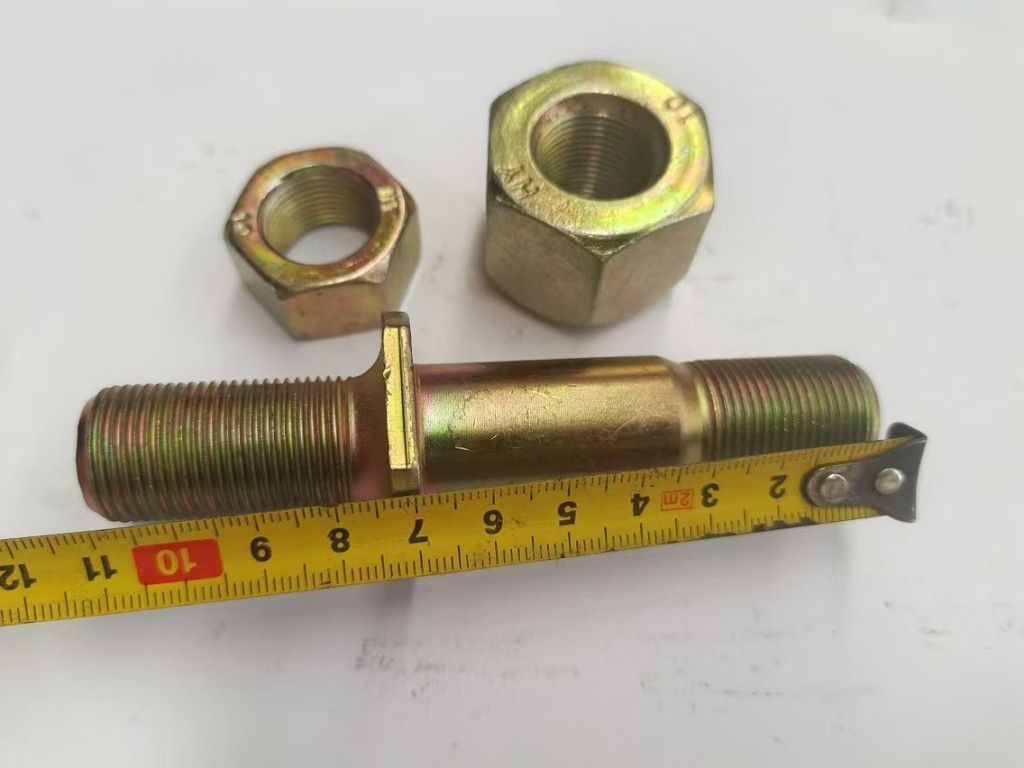 Included in machine 50 tire screws