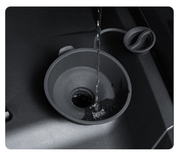 Glass water fills the funnel