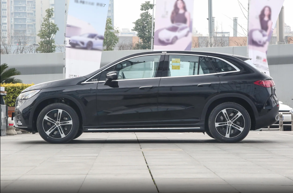 Mercedes Benz EQE SUV 500