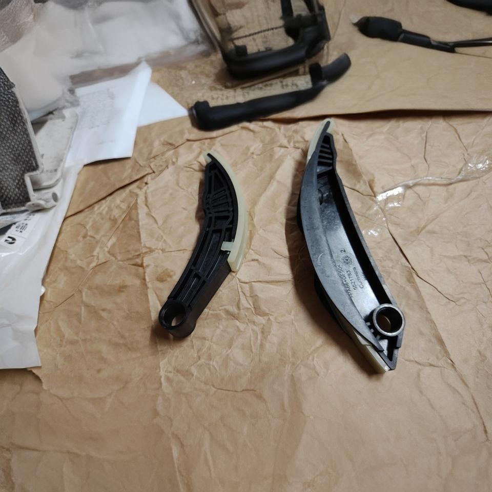 Chain guides