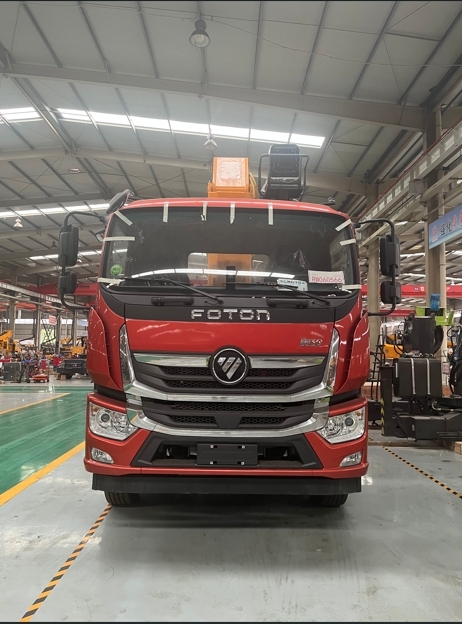 Truck crane 10T
