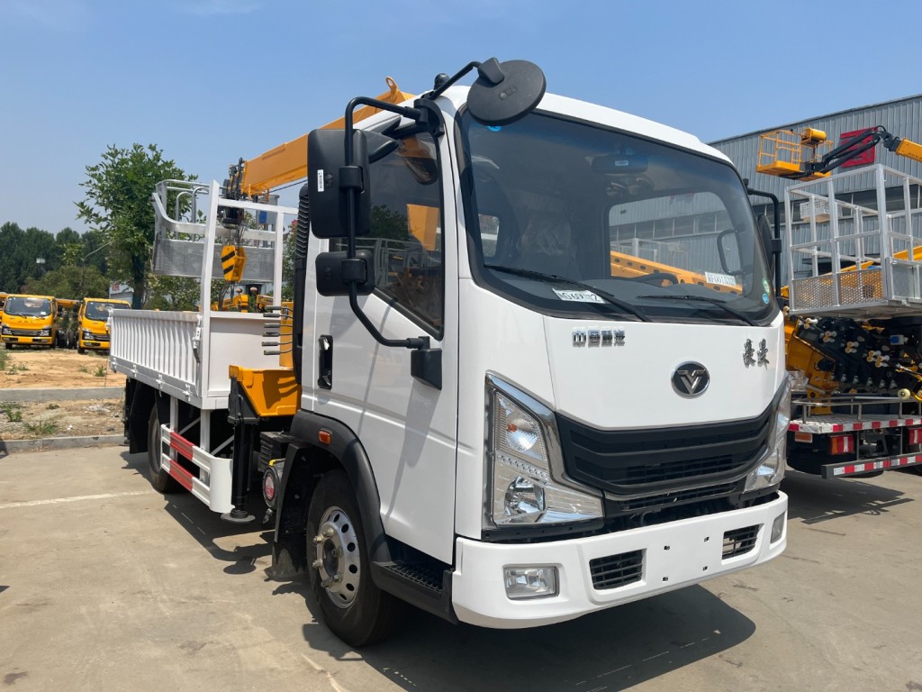Truck crane 3.2T