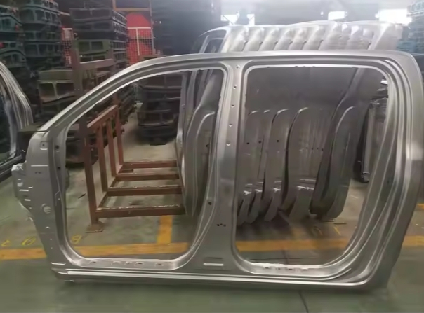 Whole side panel fit for Hilux revo pickup 