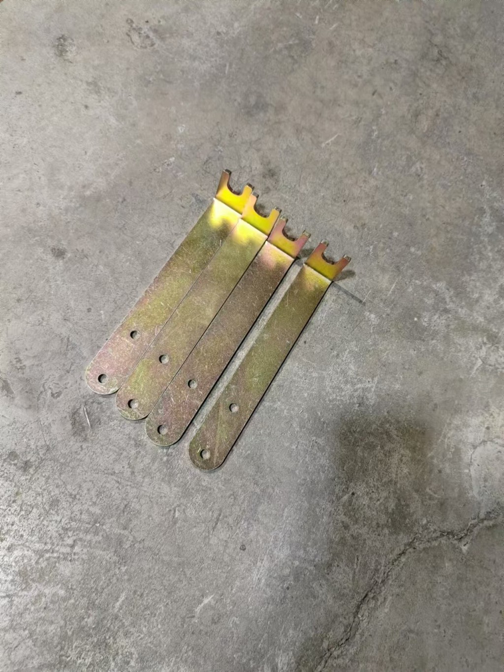 Loader throttle pedal bracket