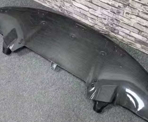 Car bumper GT4 lower guard suitable for BMW F80 F82 M3 M4 GT4 front lip