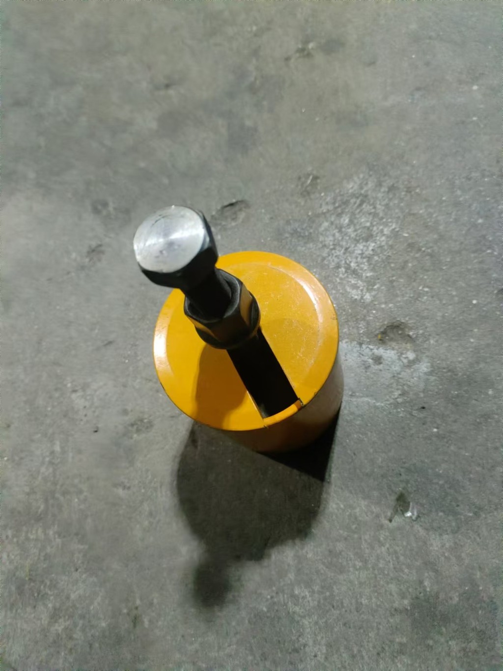 Piston tool
