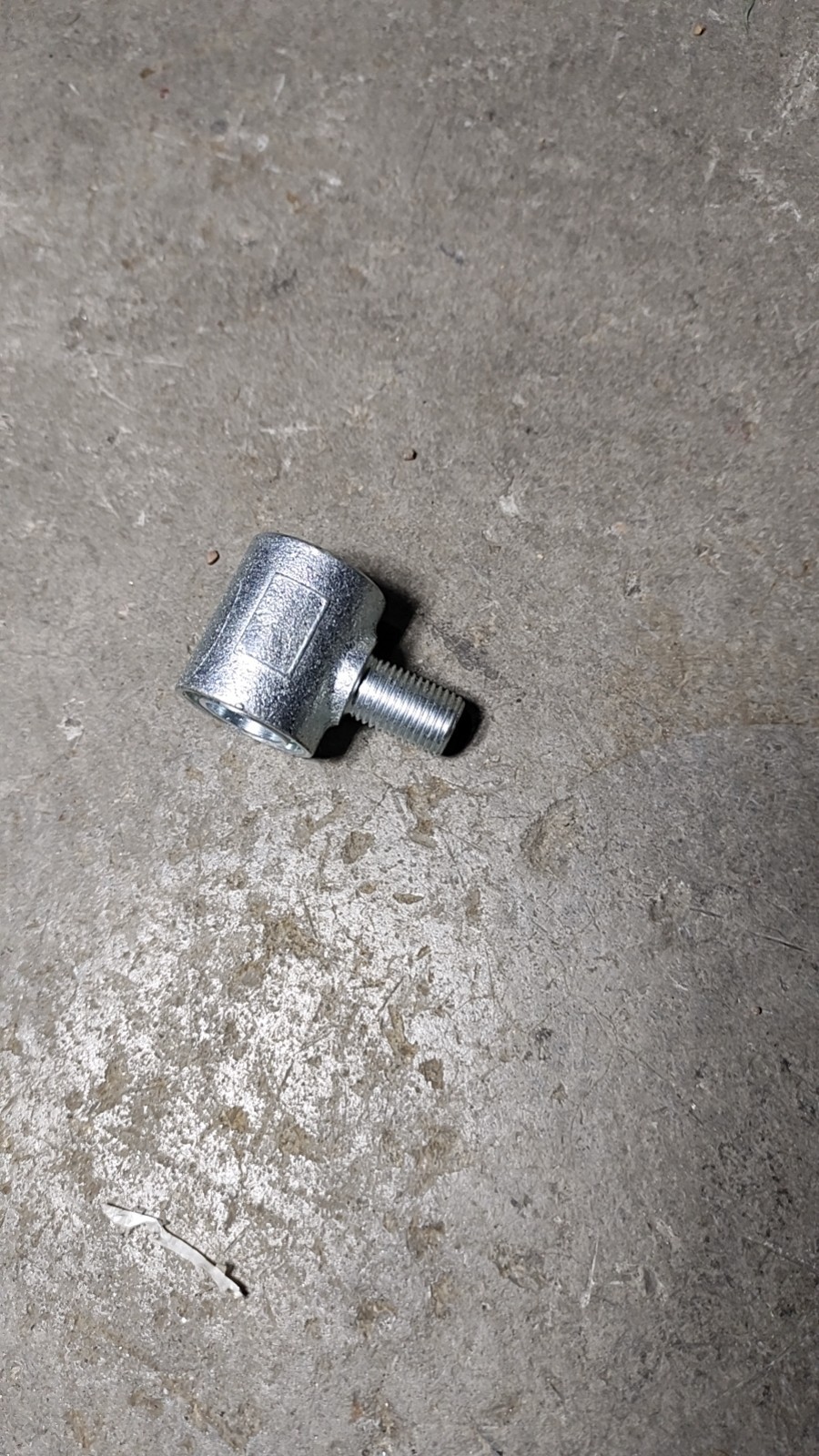 Loader pipe fitting two-way valve