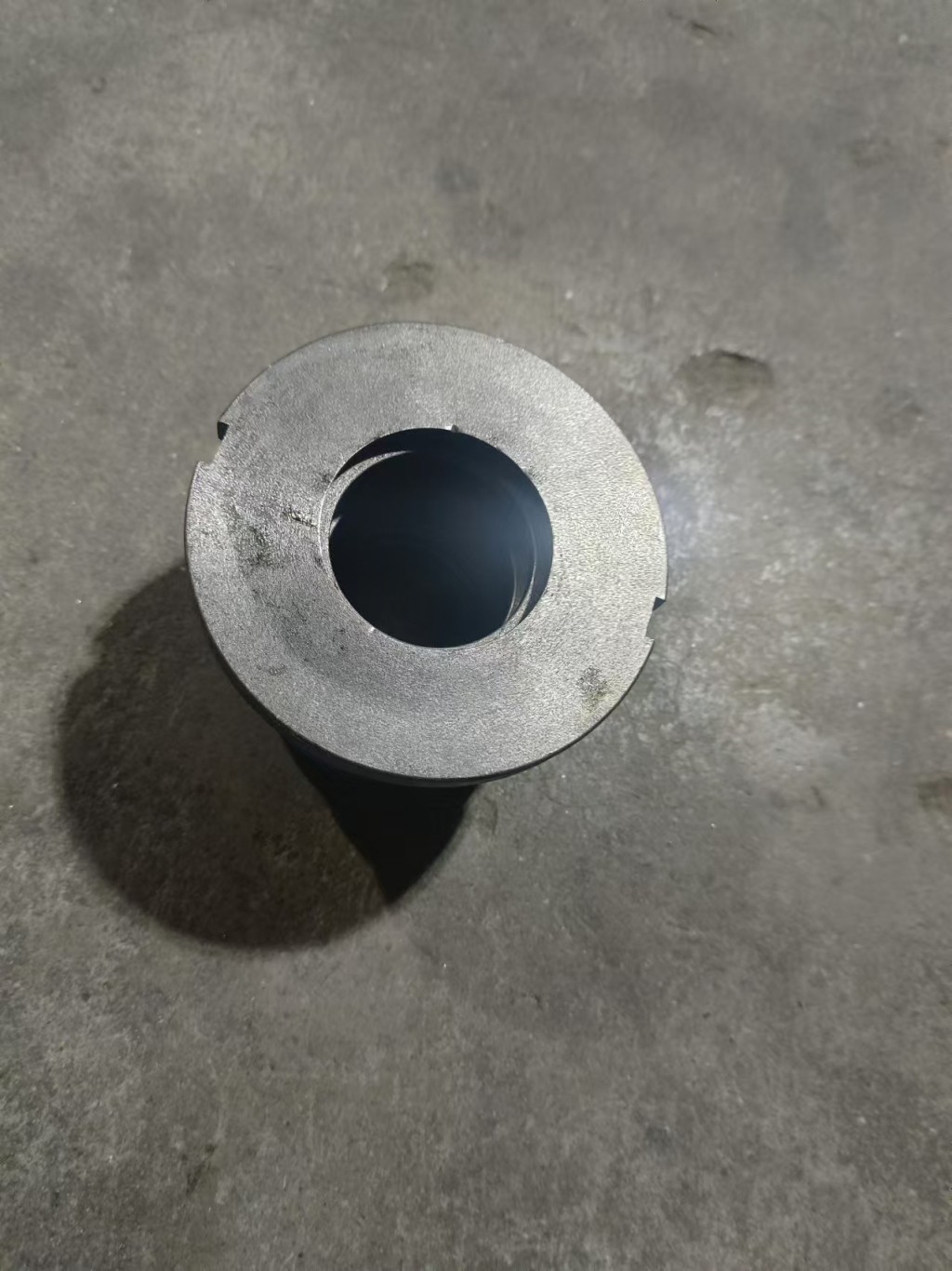 Guide bushing