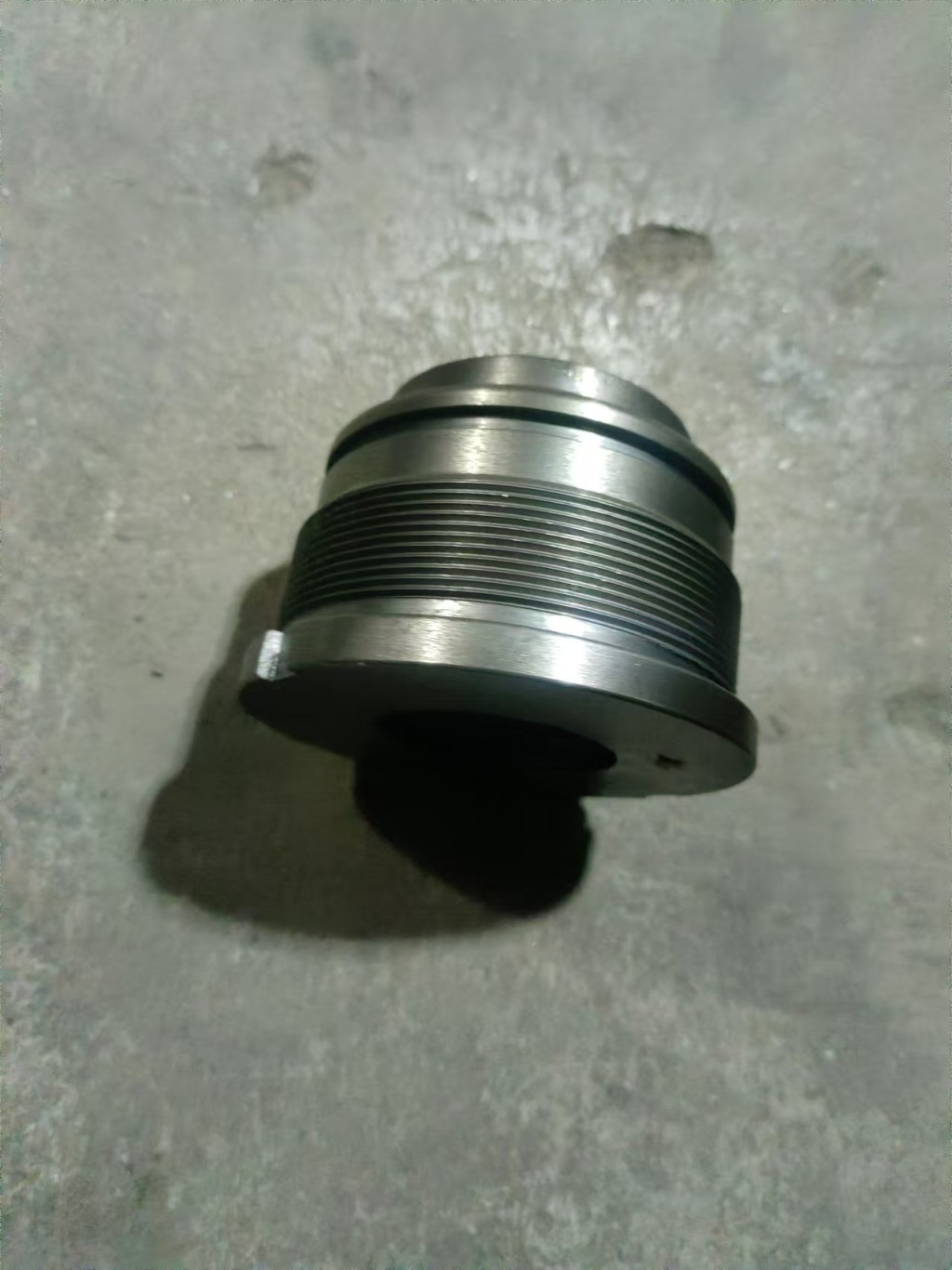 Guide bushing