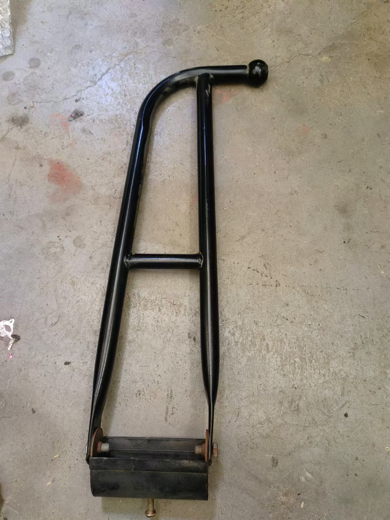Rearview mirror bracket