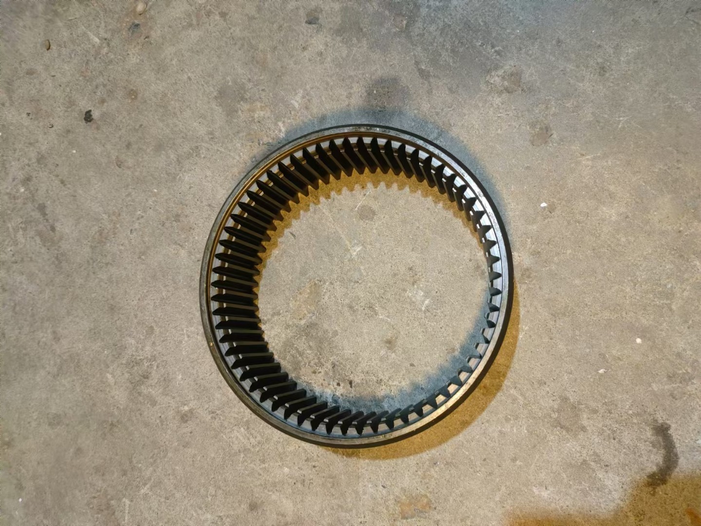 Reverse gear internal ring