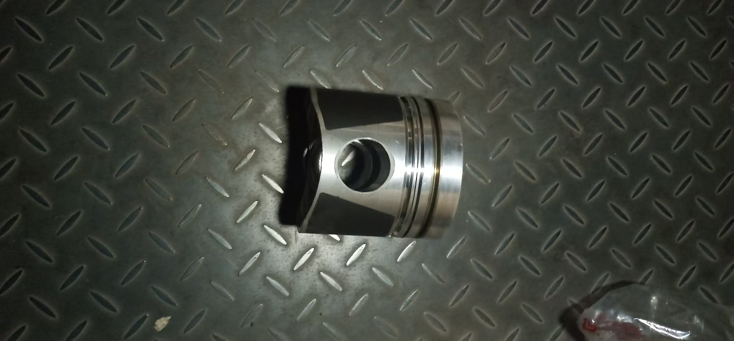 Deutz-type piston