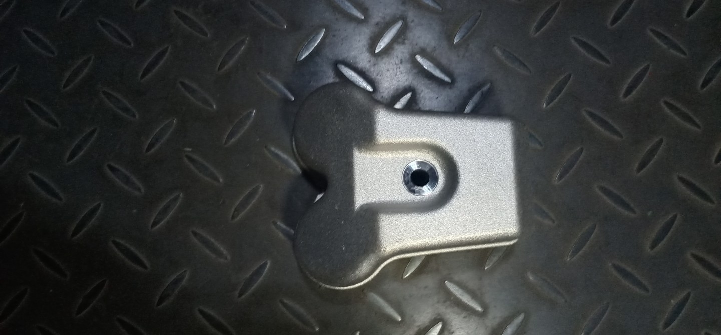 Cylinder head cover